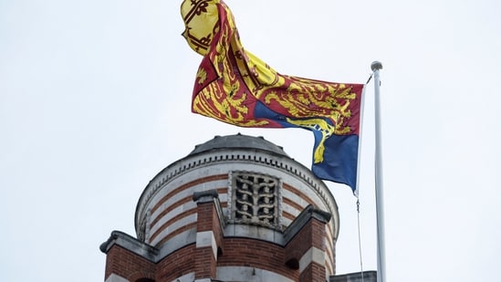 The Royal Standard flag flies above Westminster Cathedral, on the day of the funeral of Britain's Katharine, Duchess of Kent, in London, Britain, September 16, 2025. REUTERS/Toby Melville(REUTERS)
