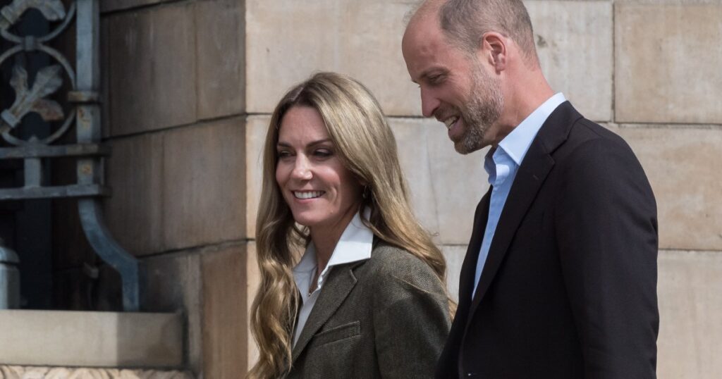 How Prince William Reacted When Kate Middleton Giggled at His ‘Bald Patch'