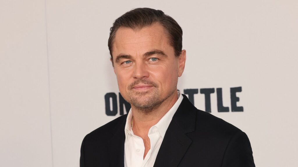Leonardo DiCaprio Details How He Pursues Hollywood’s Top Directors Leonardo DiCaprio Details How He Pursues Hollywood's Top Directors