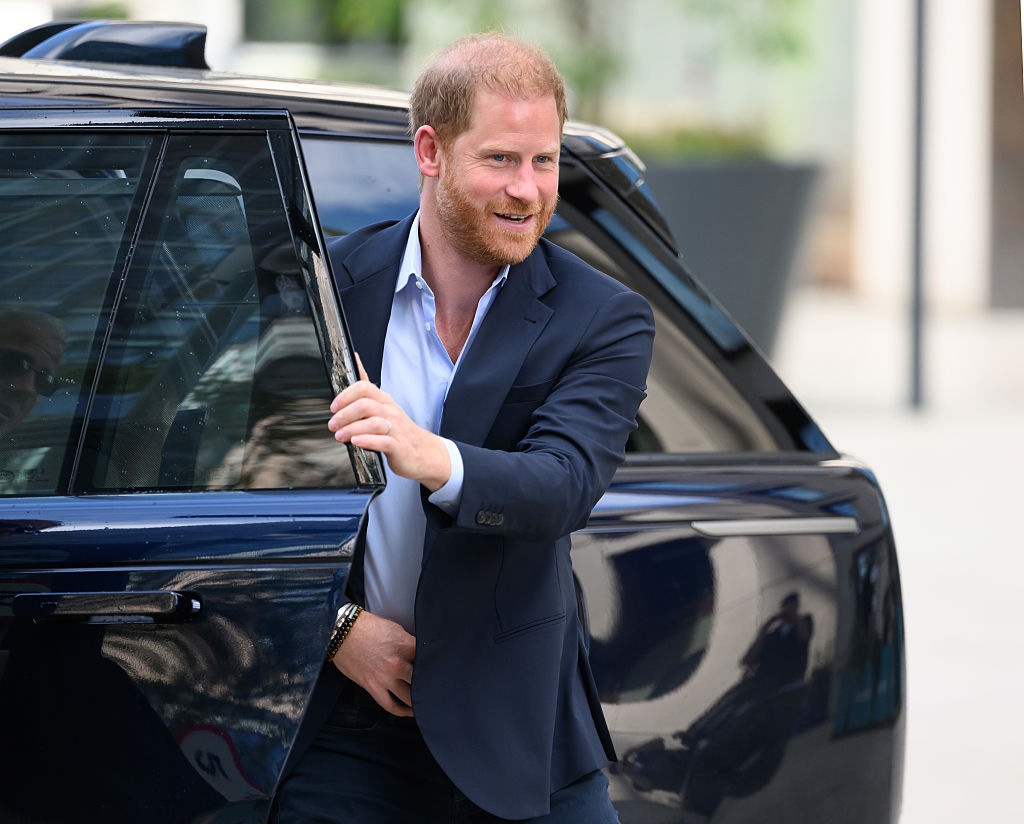 What is Prince Harry doing in Ukraine? What is Prince Harry doing in Ukraine?