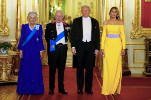 WINDSOR, ENGLAND - SEPTEMBER 17: U.S. President Donald Trump, (2nd R) First Lady Melania Trump, (R) King Charles III and Queen Camilla (L) arrive for the State Banquet hosted by King Charles III and members of the Royal Family at Windsor Castle during the state visit by the President of the United States of America on September 17, 2025 in Windsor, England. President Trump is in England from Sept. 16-18 on his second UK state visit, with the previous one taking place in 2019 during his first presidential term. (Photo by Aaron Chown-WPA Pool/Getty Images)