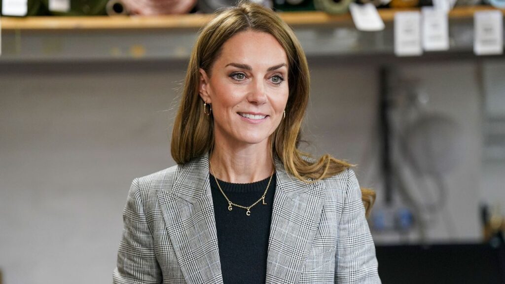 Kate Middleton just wore “naked nails,” the minimalist nail trend for autumn Glamour UK logo