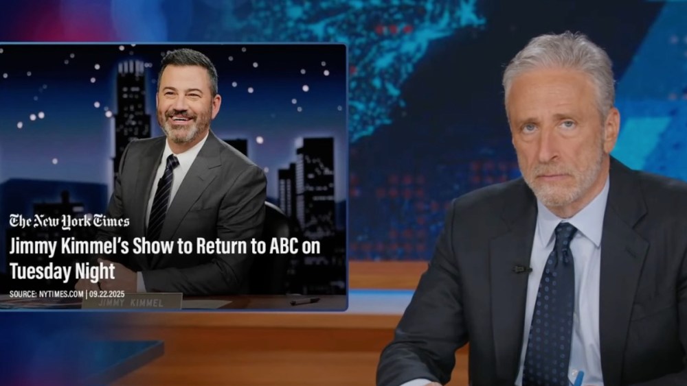 Jon Stewart Celebrates Return of Jimmy Kimmel After ABC Suspension Jon Stewart Celebrates Return of Jimmy Kimmel After ABC Suspension