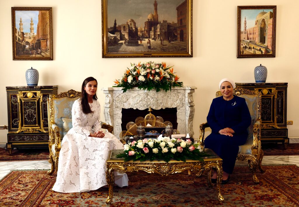 Queen Letizia loves this autumn trend and so does Kate
