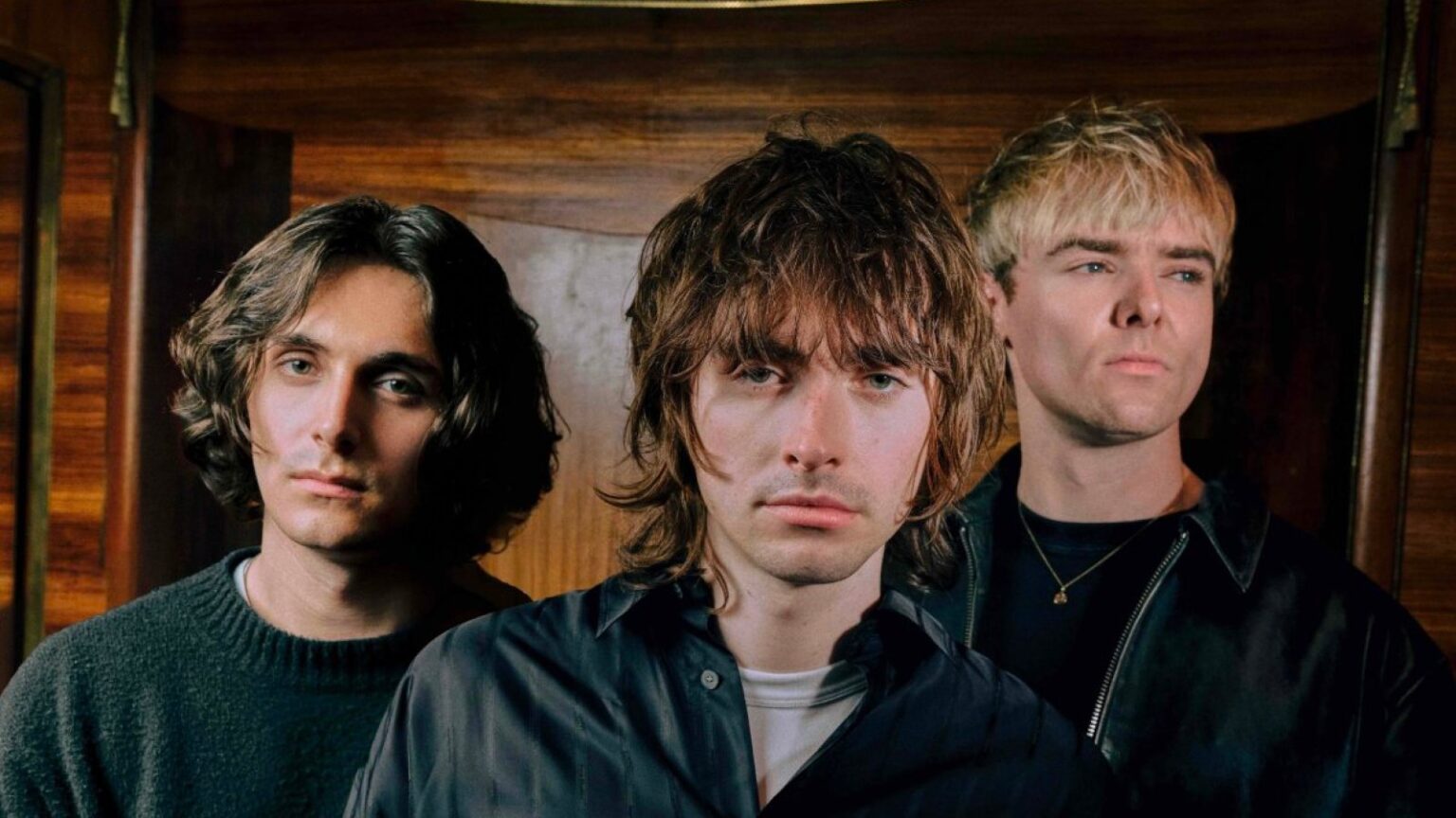 Gene Gallagher's Band Villanelle Drops Debut Single 'Hinge'