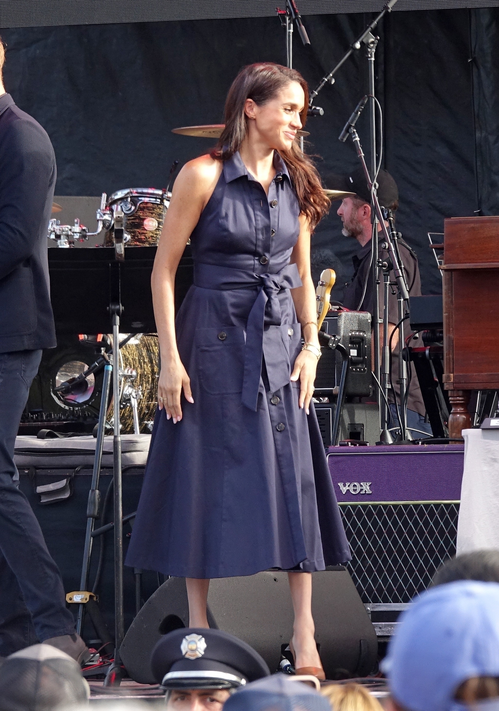 Prince Harry and Meghan Markle present awards on stage with a dog and First Responders at Kevin Costner&rsquo;s annual &lsquo;Rock for First Responders&rsquo; One805 Live! Event