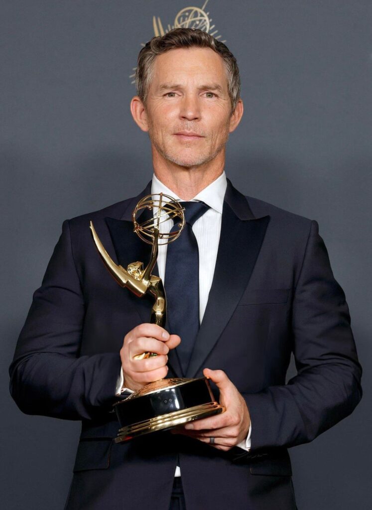 “The Pitt” stars Shawn Hatosy (winner of the Outstanding Guest Actor in a Drama Series for "The Pitt") Noah Wyle & his wife Sara, Katherine LaNasa & Grant Show at the 2025 Creative Arts Emmy Awards