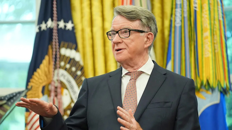 Peter Mandelson speaks in the Oval Office