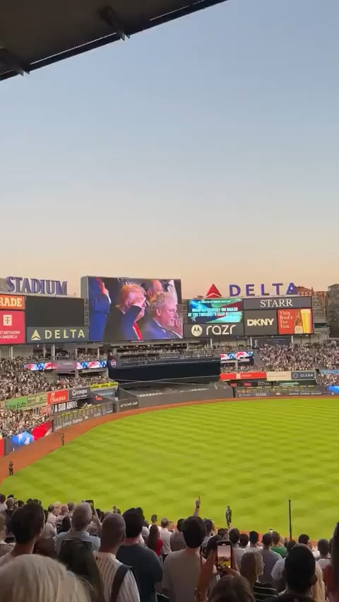Trump booed at Yankee Stadium