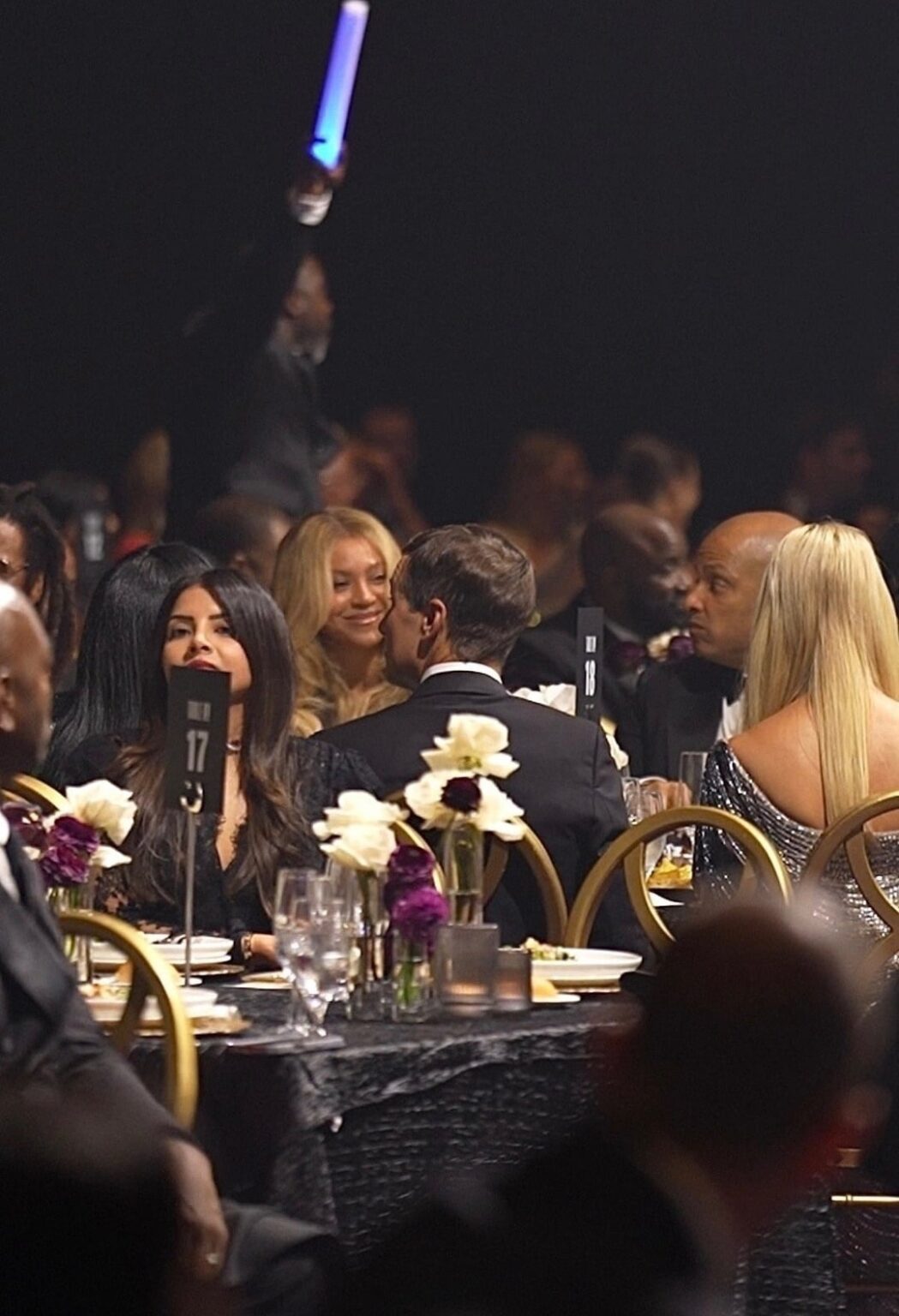 Beyoncé & Jay-Z sitting at the same table as Jared Kushner & Ivanka Trump last night in Atlantic City (Sept. 14th). Beyoncé & Jay-Z sitting at the same table as Jared Kushner & Ivanka Trump last night in Atlantic City (Sept. 14th).