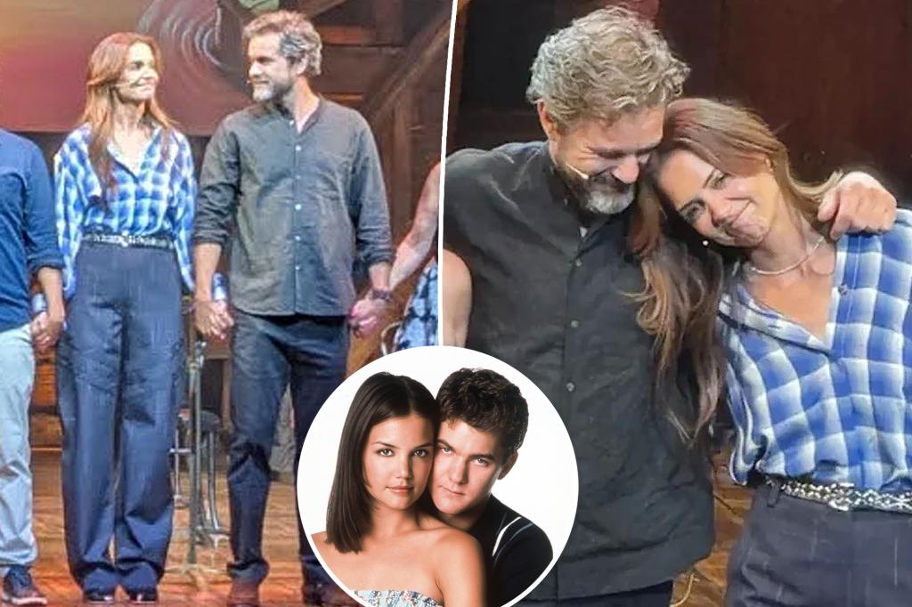 Katie Holmes and Joshua Jackson get cozy during ‘Dawson’s Creek’ reunion Katie Holmes and Joshua Jackson get cozy during 'Dawson's Creek' reunion