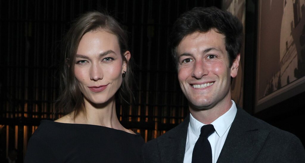 Karlie Kloss Gives Birth & Welcomes Third Child With Joshua Kushner: First Photo, Name & Birth Date Revealed! | Birth, Celebrity Babies, Joshua Kushner, Karlie Kloss | Just Jared: Celebrity News and Gossip Karlie Kloss Gives Birth & Welcomes Third Child With Joshua Kushner: First Photo, Name & Birth Date Revealed! | Birth, Celebrity Babies, Joshua Kushner, Karlie Kloss | Just Jared: Celebrity News and Gossip