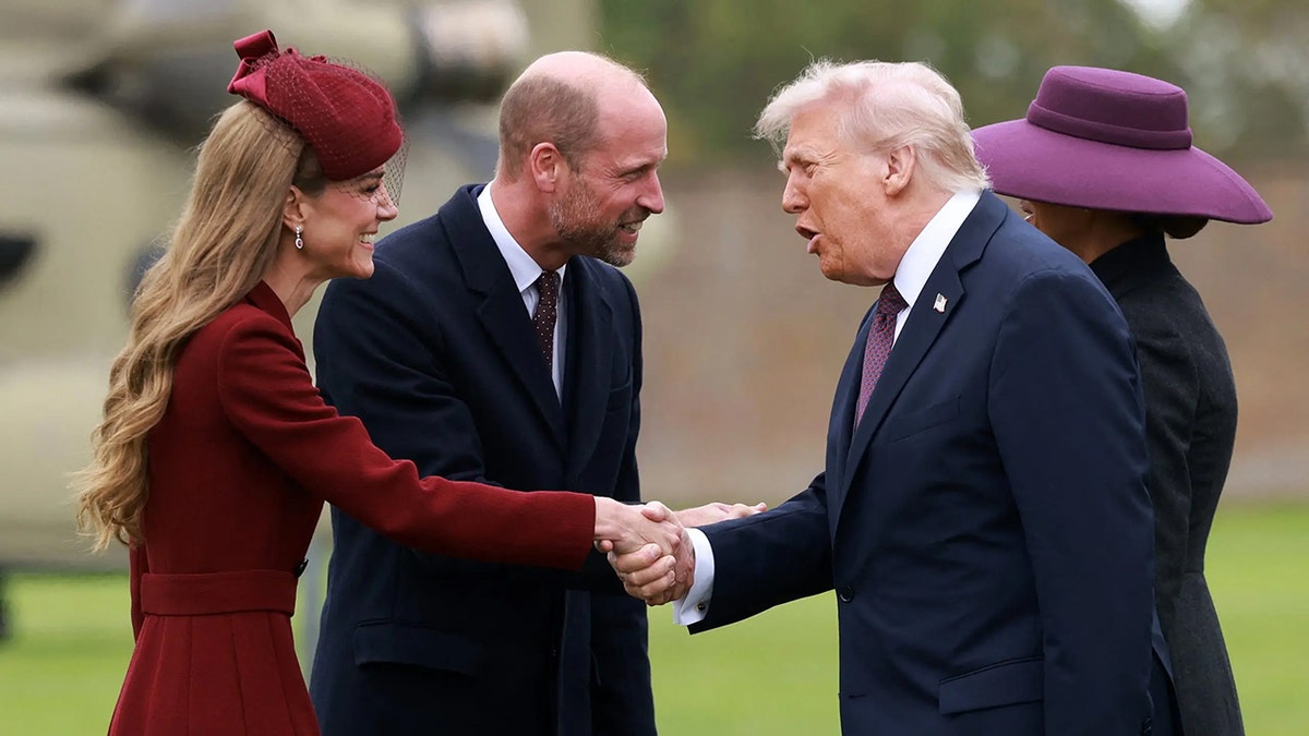 Kate Middleton greeting President Trump.