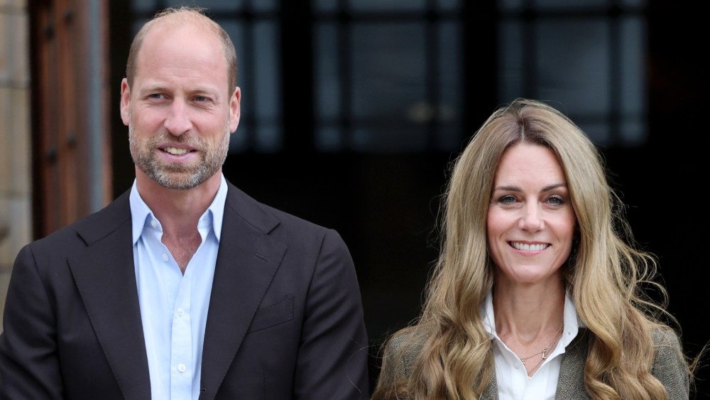 Kate Middleton Debuts New Blond Hair Color at National History Museum Kate Middleton debuts her new blonde hair.