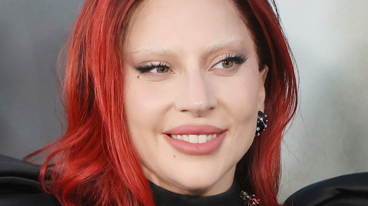 The Way Lady Gaga Drinks Red Wine Is A Bad Romance The Way Lady Gaga Drinks Red Wine Is A Bad Romance