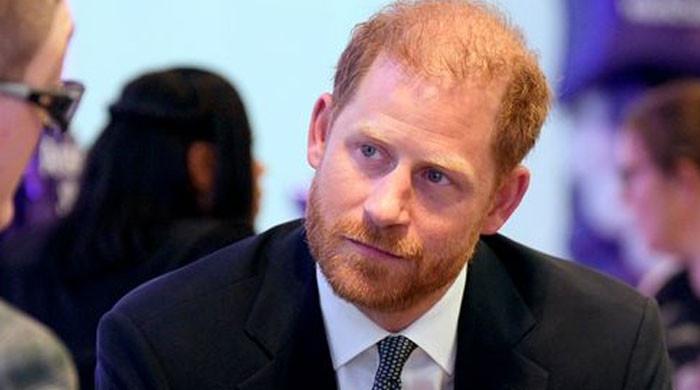 Prince Harry relaxation without Meghan sticks out