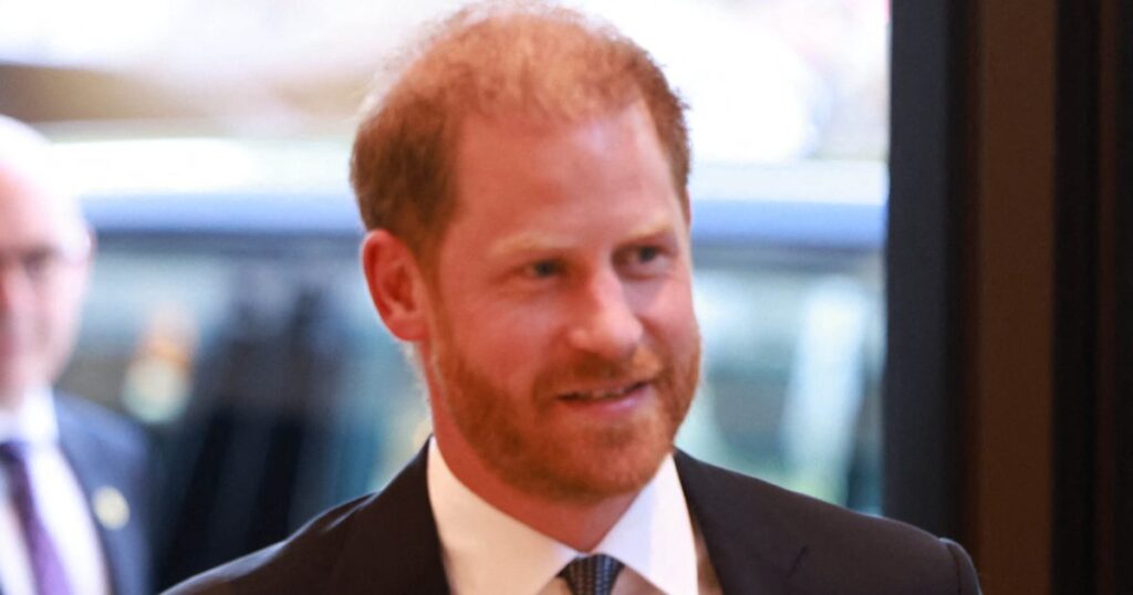 Prince Harry Looks Sad While Talking About Prince William | Gallery