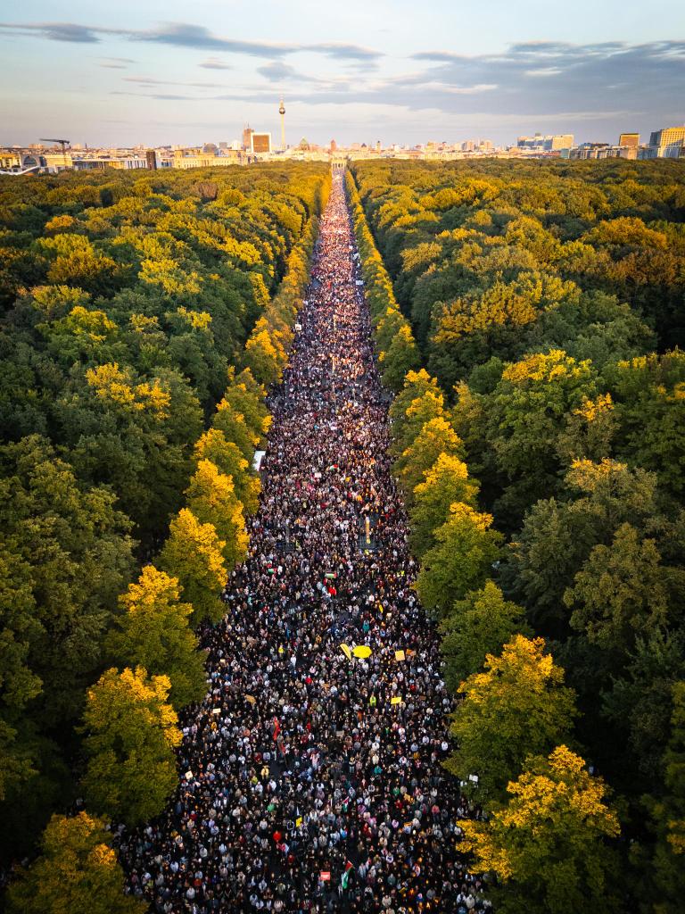 More than 100,000 today on the streets of Berlin in solidarity with Palestine