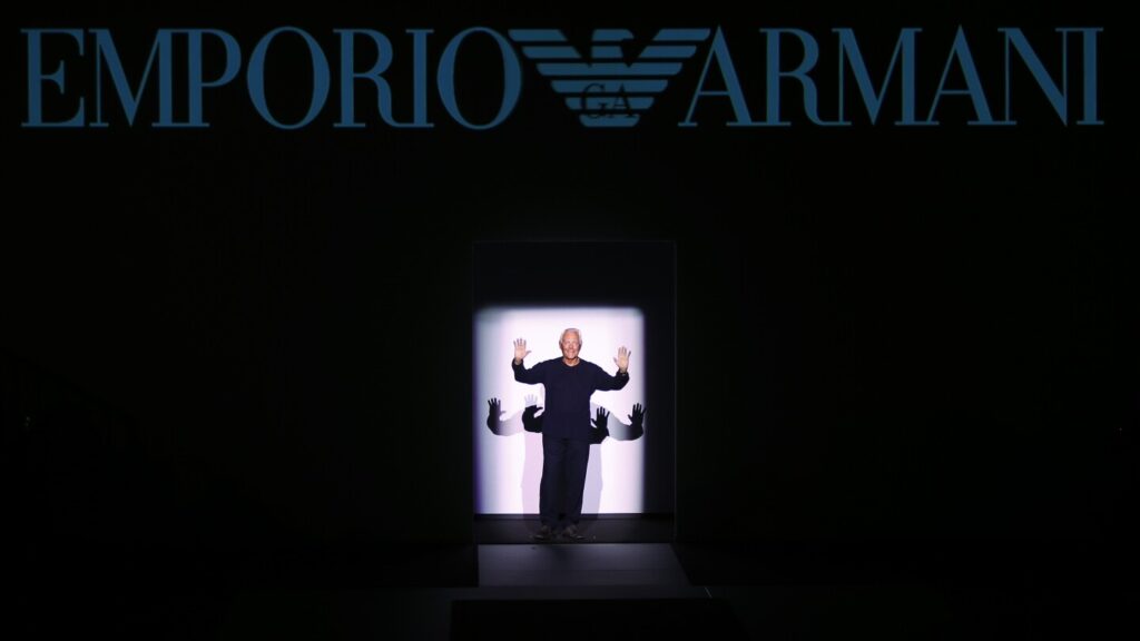 Giorgio Armani dies: Julia Roberts, Anna Wintour and more react Giorgio Armani dies: Julia Roberts, Anna Wintour and more react