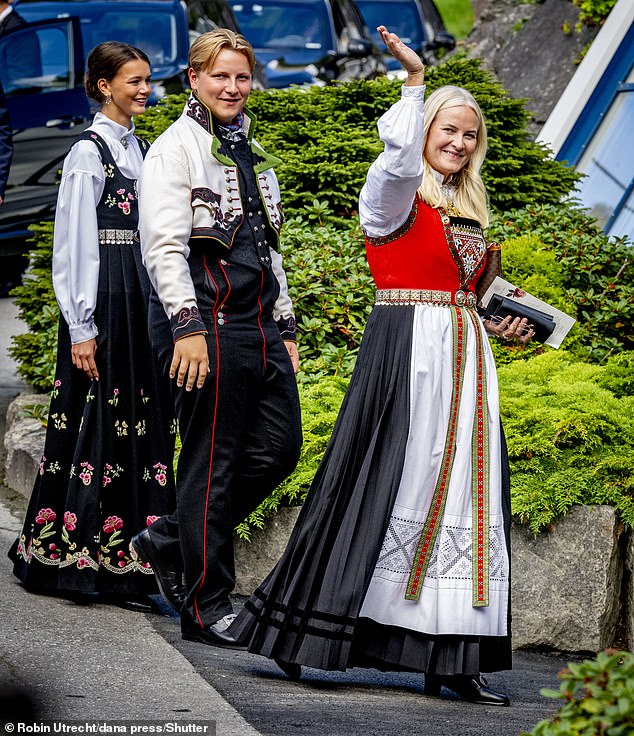 Prince Sverre's mother, Princess Mette-Marit, has cancelled all engagements for October due to her pulmonary fibrosis. Pictured with her son and Amalie at the wedding last summer