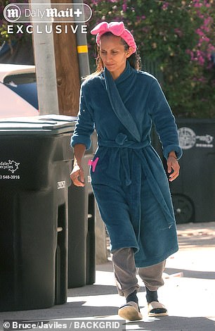 Now a dance teacher, Espinosa was a far cry from her glamorous former self and was seen putting the trash out in her bathrobe