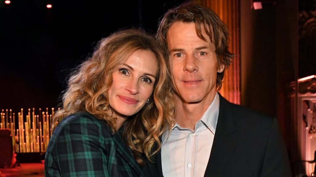 Julia Roberts Shares Rare Insight Into Her and Danny Moder’s Life as Empty Nesters Julia Roberts Shares Rare Insight Into Her and Danny Moder’s Life as Empty Nesters