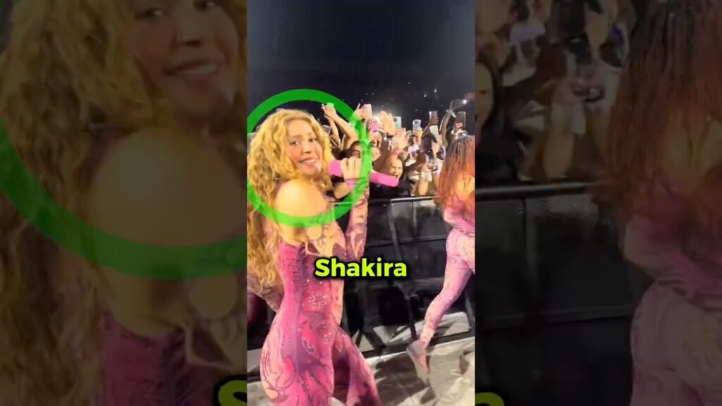 Una Fan Fue SORPRENDIDA Por Shakira En Pleno Concierto… #shakira