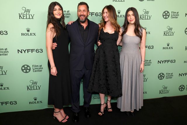 Adam Sandler’s Daughters Are All Smiles as They Support Their Dad at the “Jay Kelly” Premiere in New York City Cindy Ord/Getty Sunny Sandler, Adam Sandler, Jackie Sandler and Sadie Sandler