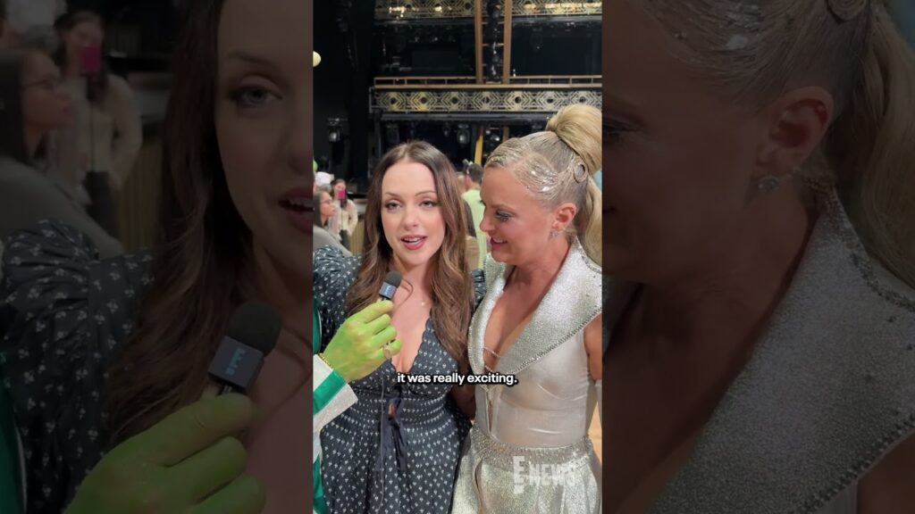 The Carringtons. 😍 Elizabeth Gillies joined in our interview with Elaine Hendrix at #DWTS.
