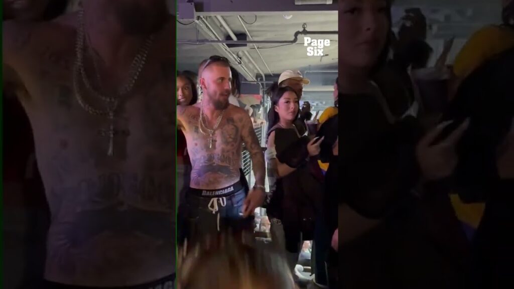 Justin Bieber is vibing at SRGN Studios in LA while cheering on Team SKYLRK #shorts Justin Bieber is vibing at SRGN Studios in LA while cheering on Team SKYLRK #shorts