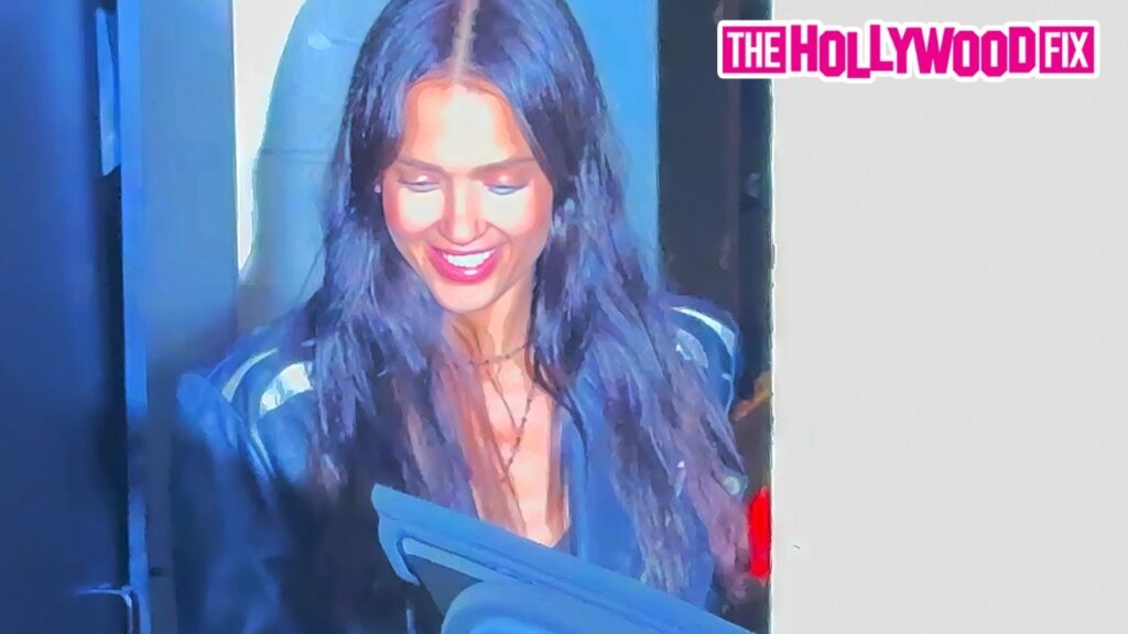 Jessica Alba Slips Out The Backdoor Of Dinner With Friends At Wally's In Beverly Hills, CA