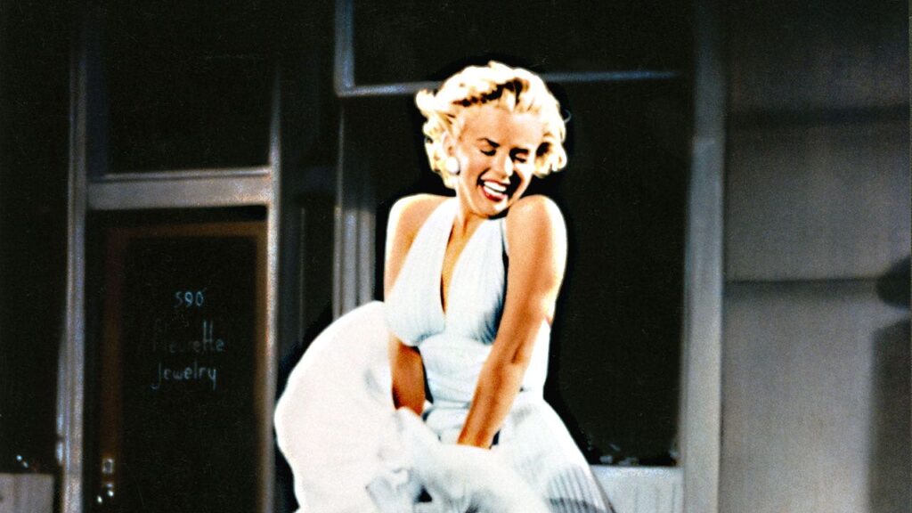New book reveals story behind Marilyn Monroe’s famous dress scene New book reveals story behind Marilyn Monroe's famous dress scene
