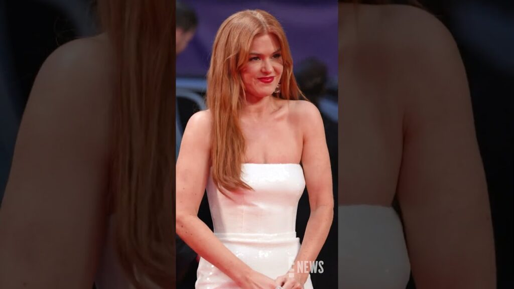 Isla Fisher arrives to the "Jay Kelly" Headline Gala in London. ❤️‍🔥