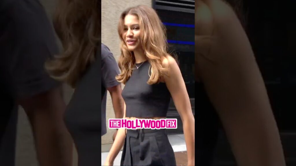 Zendaya Visits Tom Holland On Set Of His Movie In New York, NY Zendaya Visits Tom Holland On Set Of His Movie In New York, NY