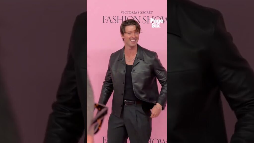 Patrick Schwarzenegger has arrived to the 2025 Victoria’s Secret Fashion Show #shorts Patrick Schwarzenegger has arrived to the 2025 Victoria's Secret Fashion Show #shorts