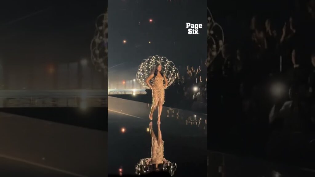 Jasmine Tookes (and her baby bump!!! 🥹) opening the 2025 Victoria's Secret Fashion Show 🪽 #shorts