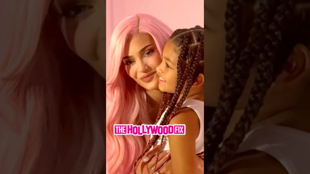 Kylie Jenner, Stormi Webster, Kim Kardashian & More Attend The ‘King Kylie’ Pop-Up Shop Party In LA Kylie Jenner, Stormi Webster, Kim Kardashian & More Attend The 'King Kylie' Pop-Up Shop Party In LA