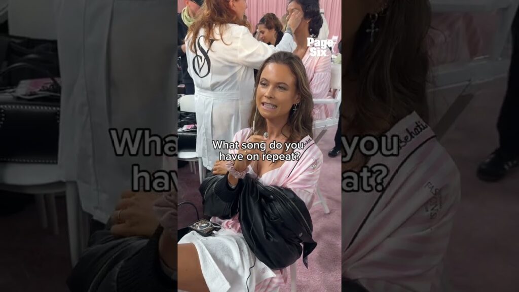 Behati Prinsloo has Maroon 5 on repeat backstage at the Victoria’s Secret Fashion Show #shorts Behati Prinsloo has Maroon 5 on repeat backstage at the Victoria’s Secret Fashion Show #shorts