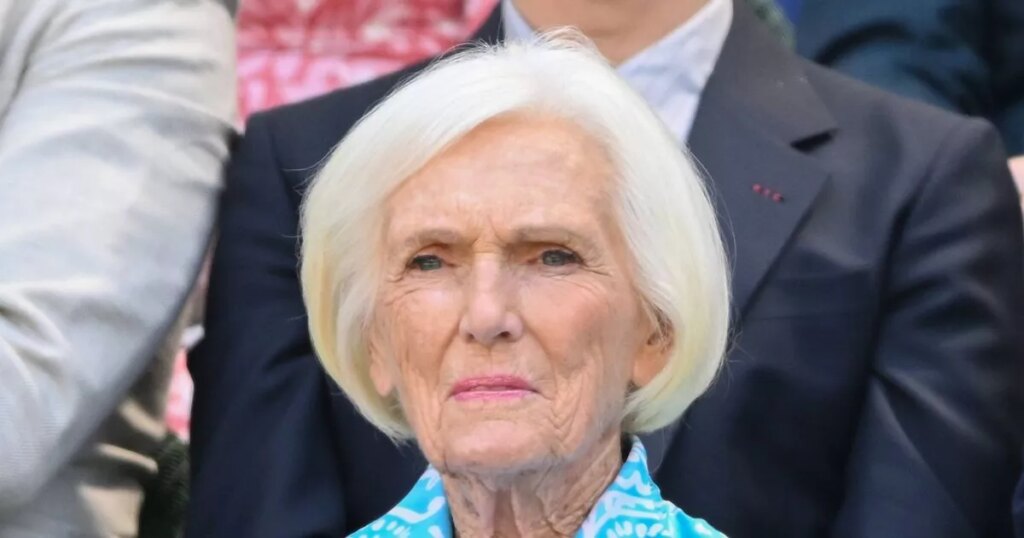 Dame Mary Berry says ‘I had to bite my lip’ in honest Prince William confession Daily Mirror