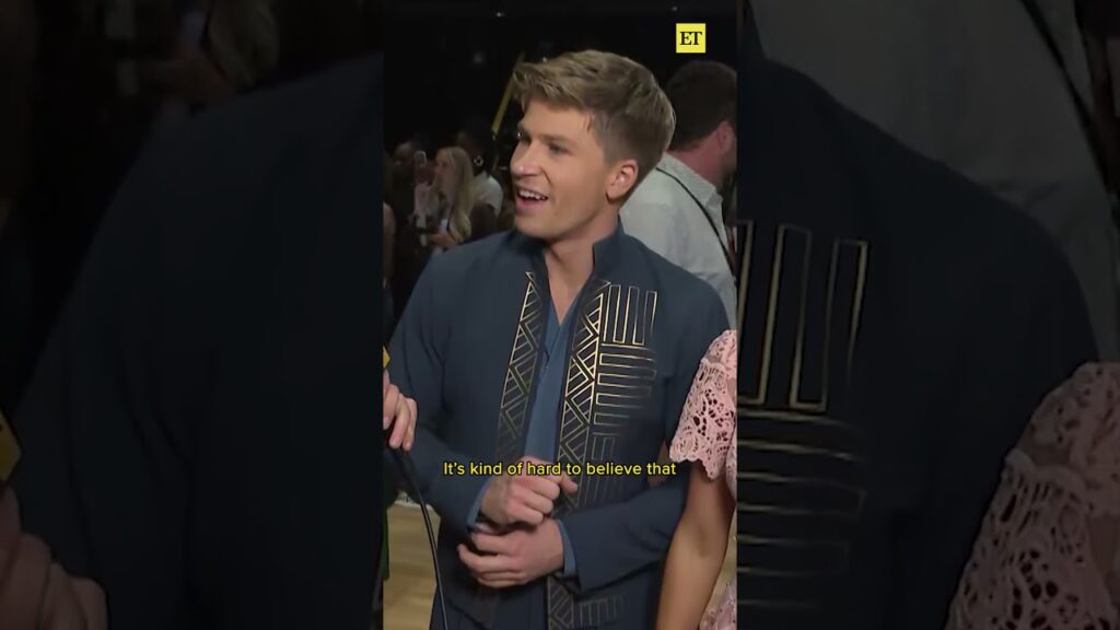 When #dylanefron hips crashed #robertirwin 's post #dancingwiththestars  interview....