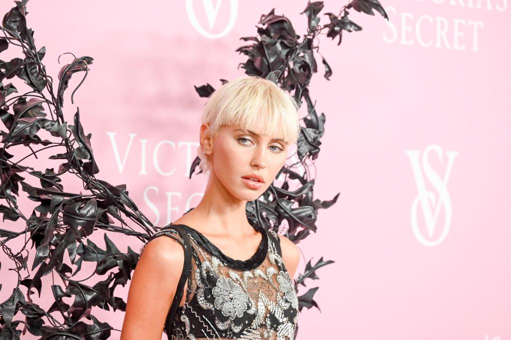 Jude Law’s Daughter Iris Is Being Called a ‘Diva’ for Her Demands