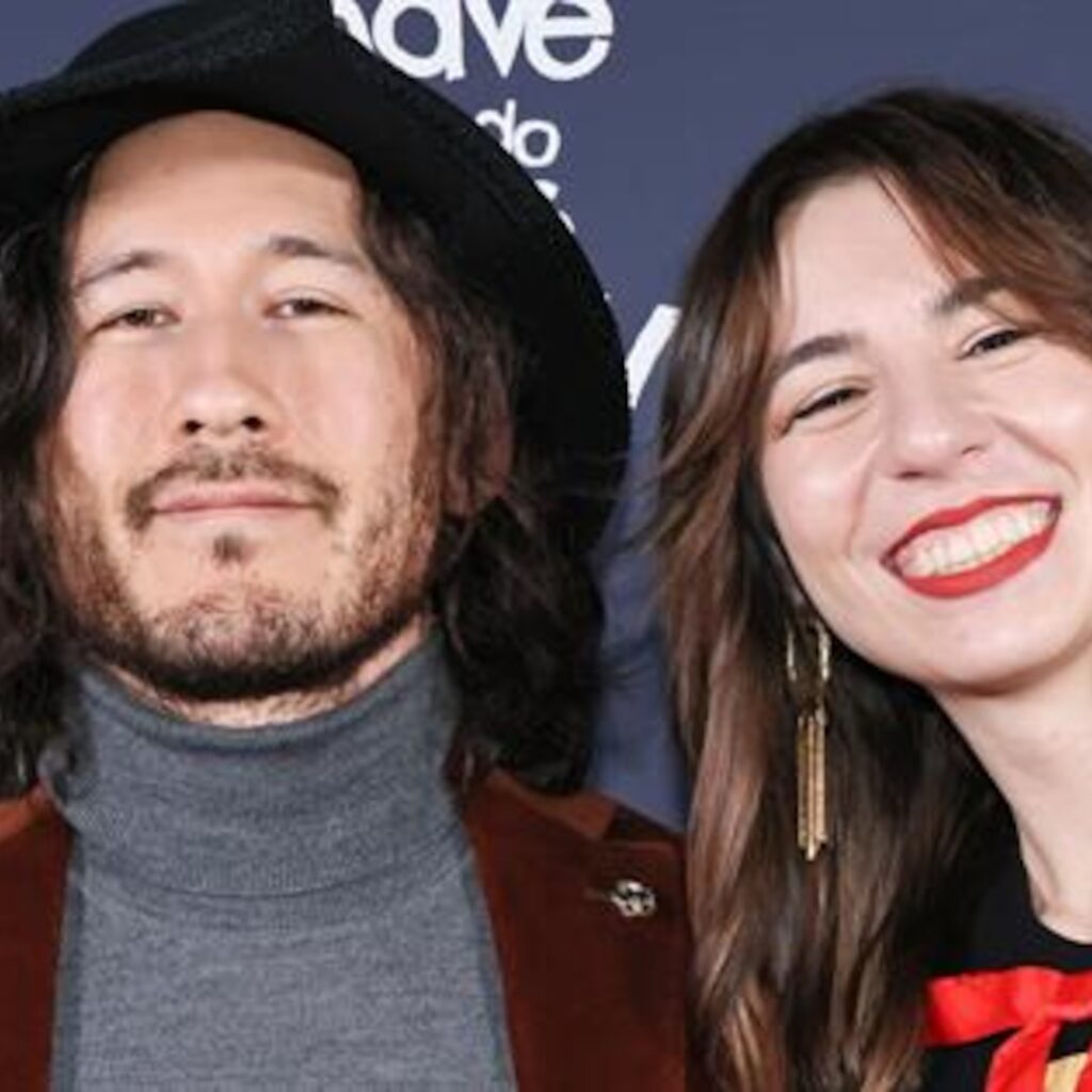 YouTuber Markiplier Marries Amy Nelson After 10 Years of Dating - E! Online