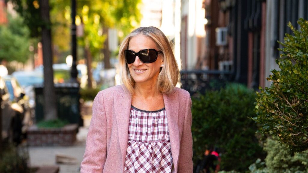 And Just Like That…Sarah Jessica Parker Declares It Ugg Season And Just Like That…Sarah Jessica Parker Declares It Ugg Season