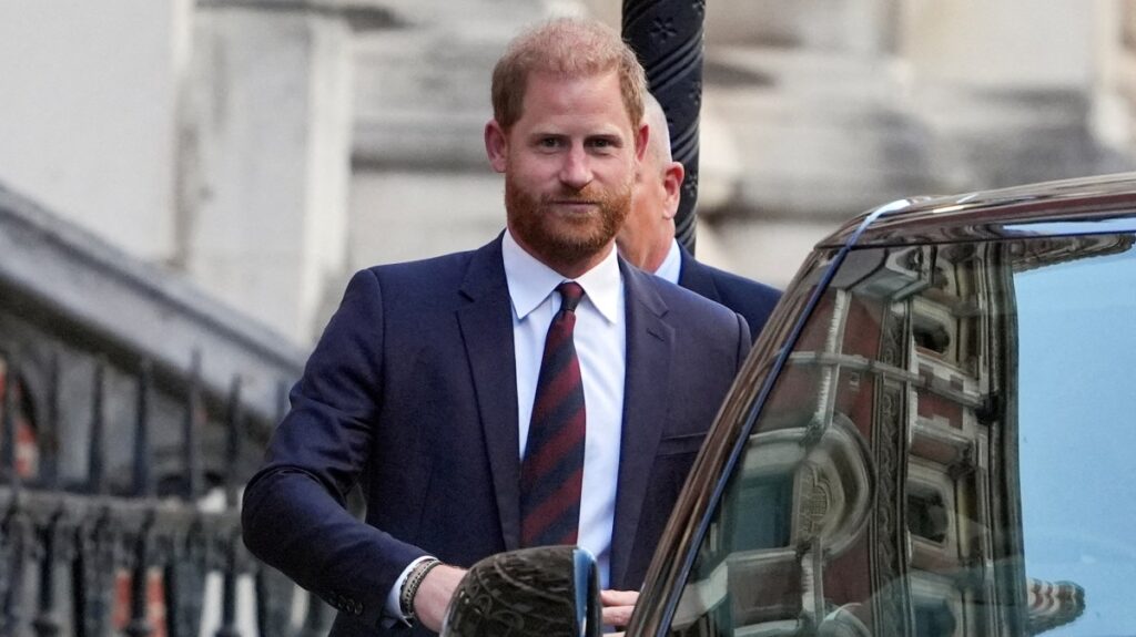 Prince Harry ‘did not know’ lawyer would identify William in case - The Times