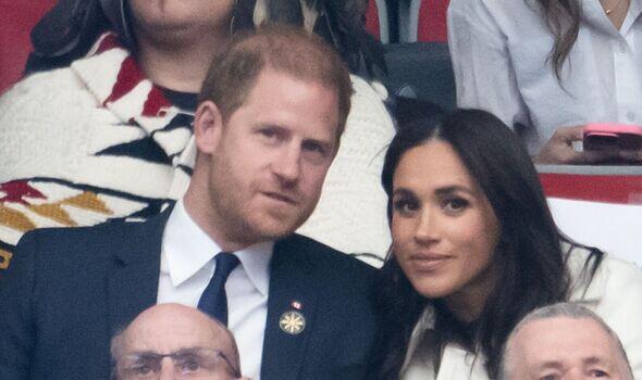 Lip reader exposes Prince Harry's 5-word order to Meghan Markle during royal outing