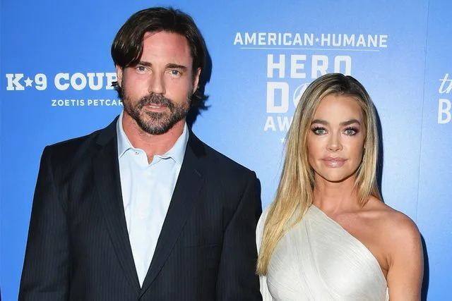 Jon Kopaloff/Getty Aaron Phypers and Denise Richards attend American Humane's 2018 American Humane Hero Dog Awards