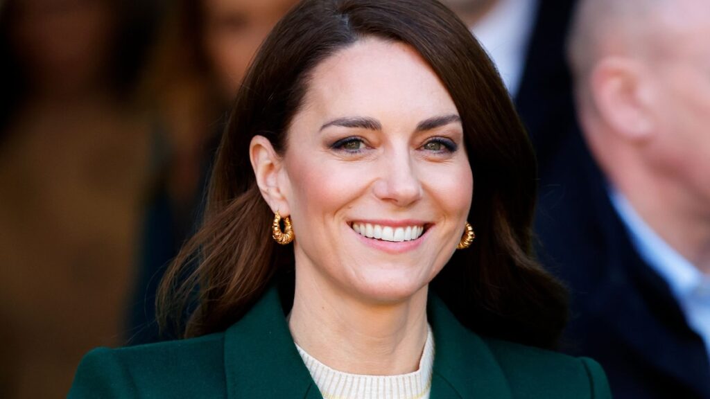 Kate Middleton chooses a Victoria Beckham design on her big day
