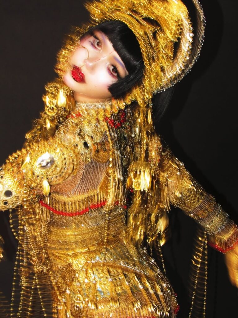 Lisa (from BlackPink) as the Siren from the “Jibaro” episode of Love, Death & Robots for Halloween, costume designed by Prapakas Angsusingha