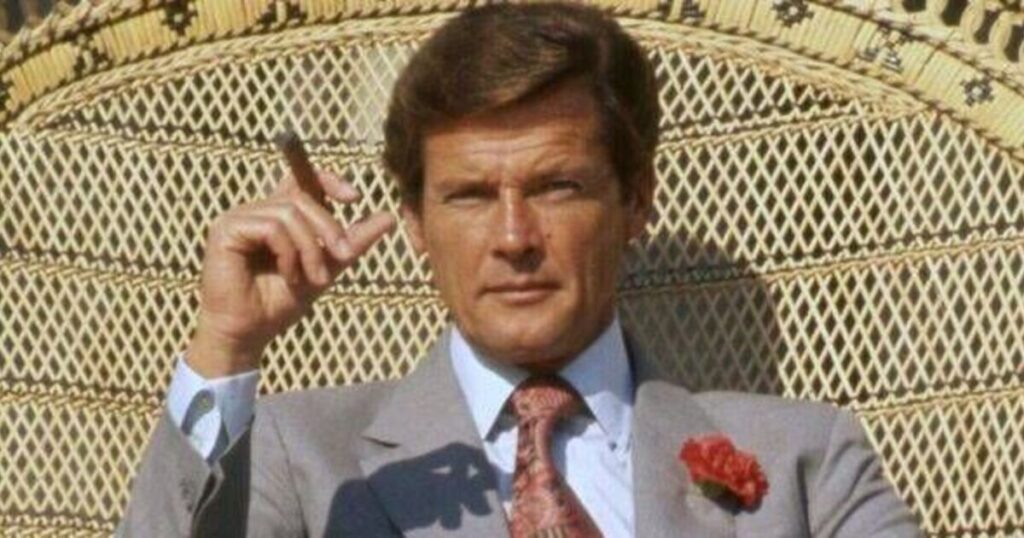 Roger Moore on toughest sex scene – ‘All the blood rushed downwards’ – Celebrity News – Entertainment Roger Moore on toughest sex scene - 'All the blood rushed downwards' - Celebrity News - Entertainment