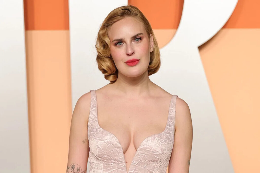 Tallulah Willis Speaks Out About Being ‘Bullied’ Online Over Her Appearance and Shares a Message of Self-Love Tallulah Willis Speaks Out About Being 'Bullied' Online Over Her Appearance and Shares a Message of Self-Love